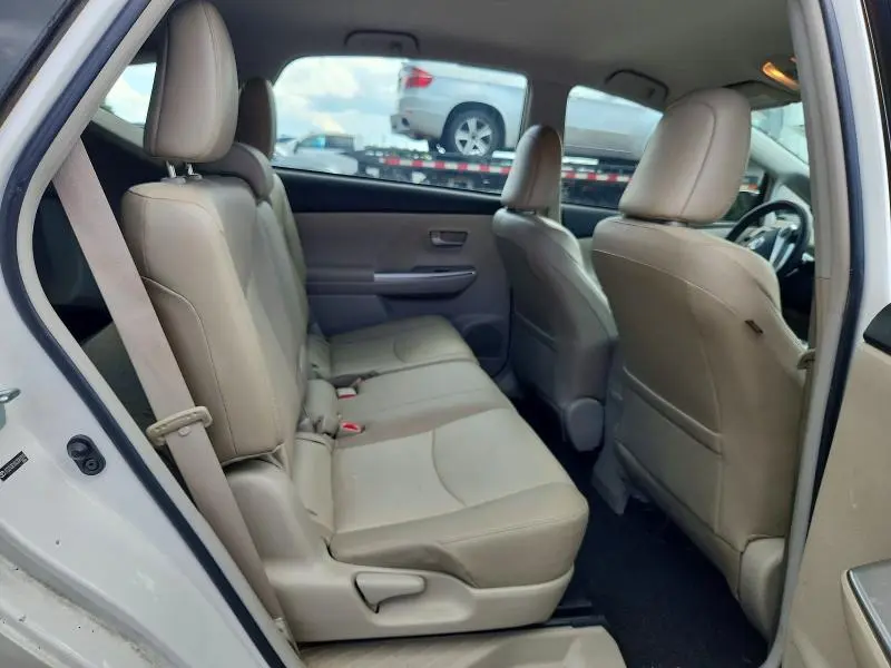 2012 TOYOTA PRIUS V FIVE  
