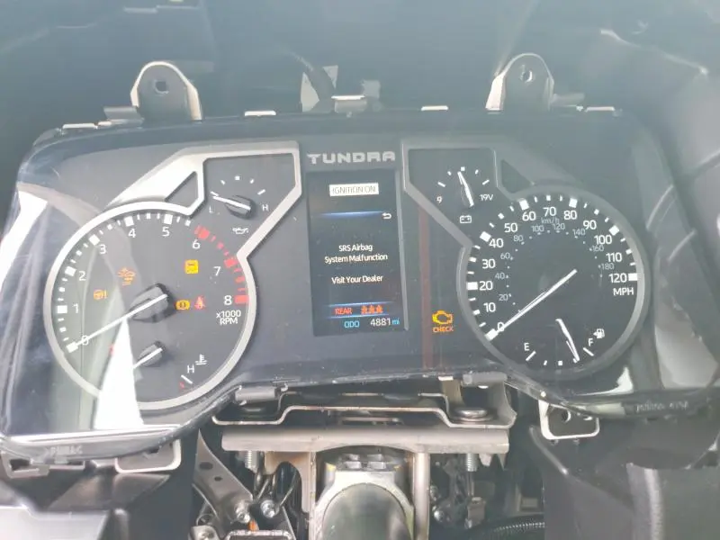 2026 TOYOTA TUNDRA SR5  
