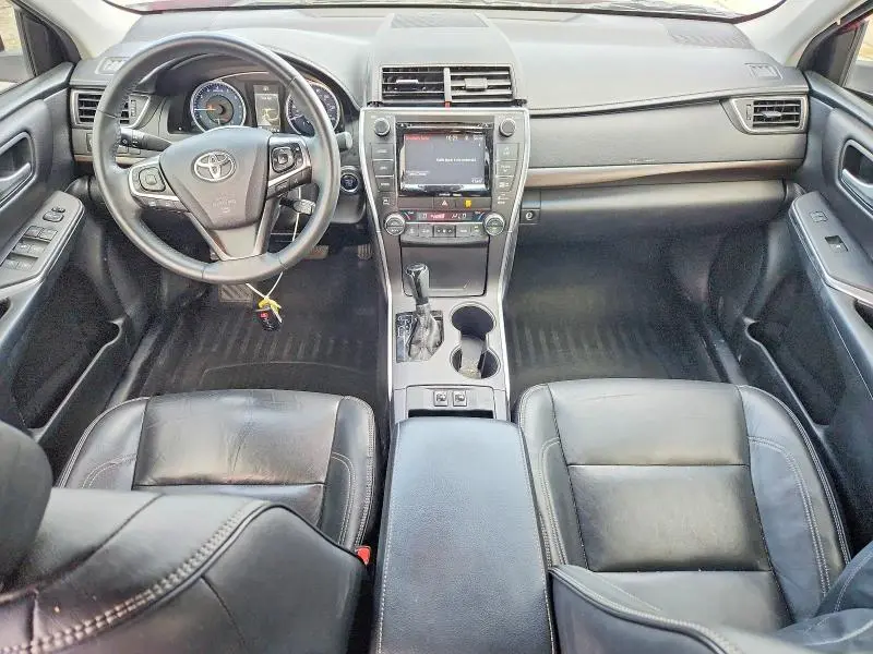 2017 TOYOTA CAMRY XLE V6  