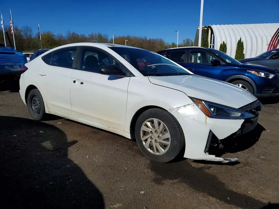 2020 HYUNDAI ELANTRA SE  