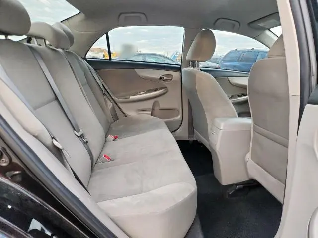 2013 TOYOTA COROLLA BASE  