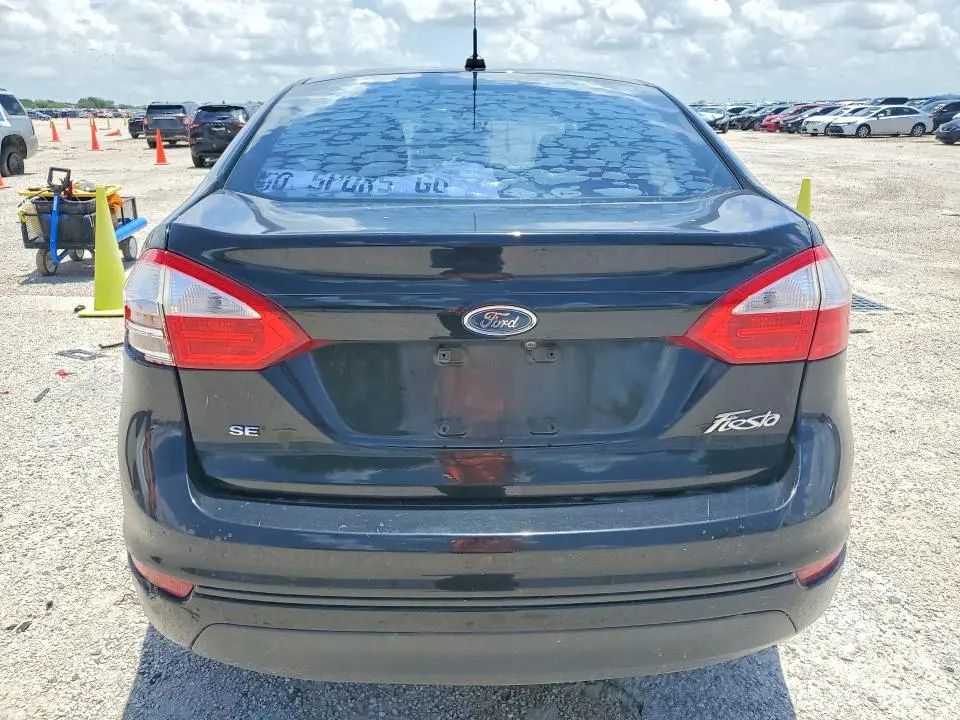 2018 FORD FIESTA SE  