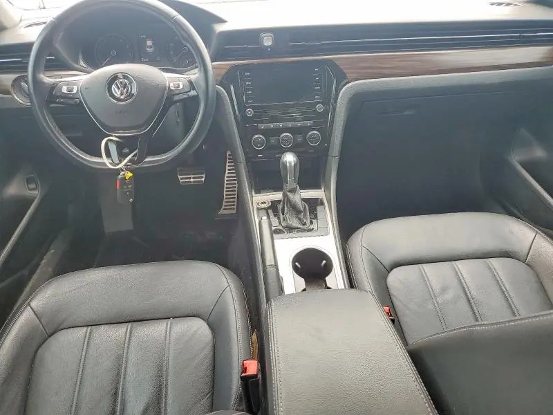 2020 VOLKSWAGEN PASSAT SEL  