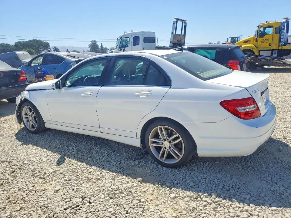 2013 MERCEDES-BENZ C 250  
