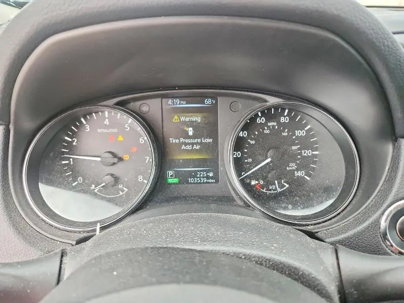 2017 NISSAN ROGUE SL  