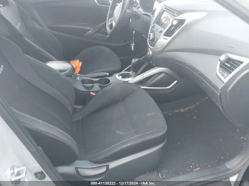 2013 HYUNDAI VELOSTER MIX
