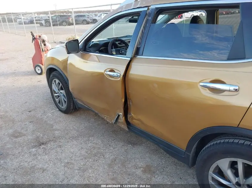 2015 NISSAN ROGUE SL