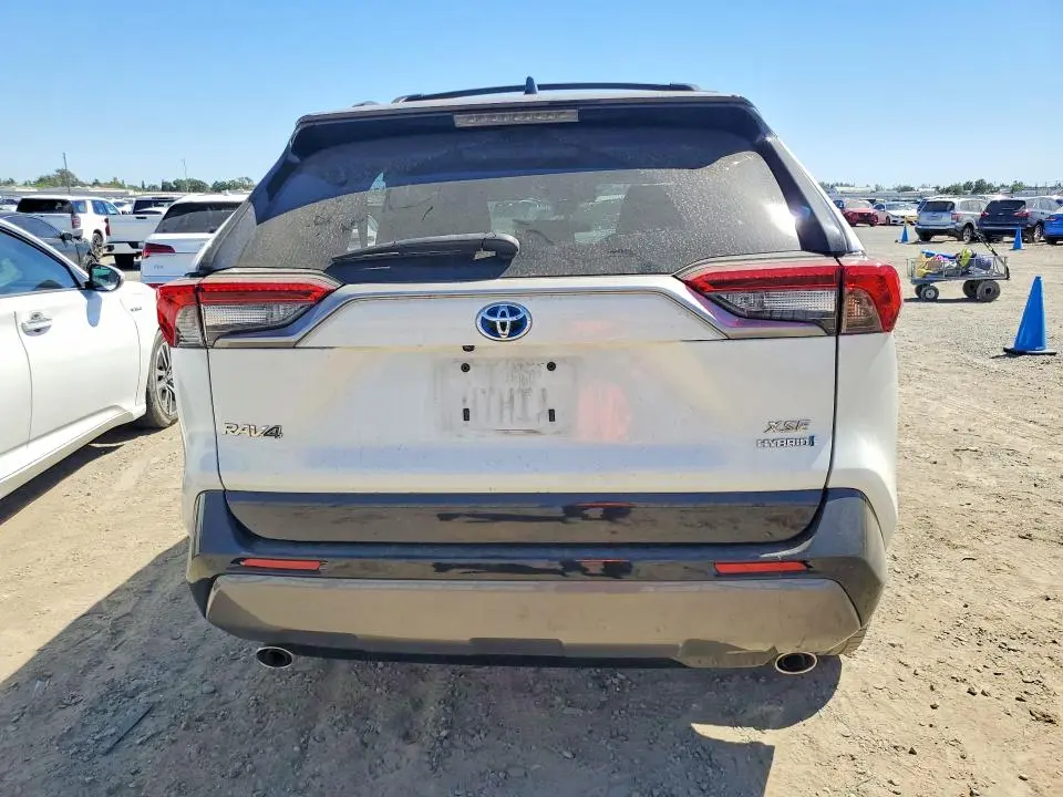 2021 TOYOTA RAV4 XSE  