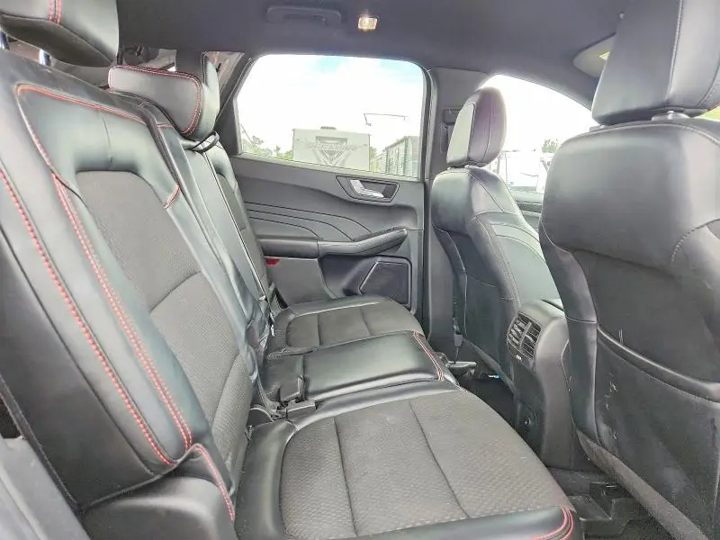 2023 FORD ESCAPE ST LINE  