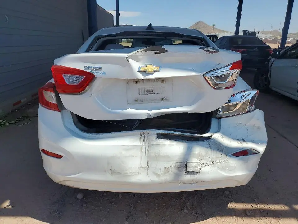 2016 CHEVROLET CRUZE LS  