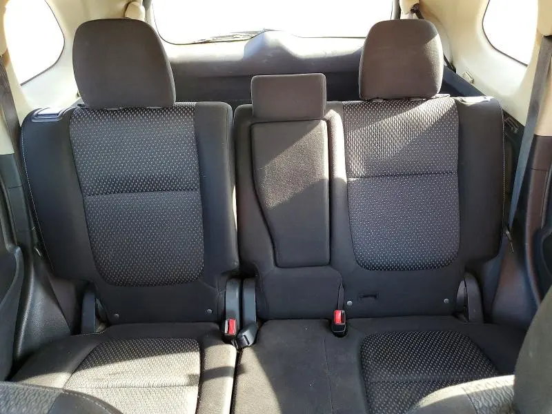 2016 MITSUBISHI OUTLANDER ES  