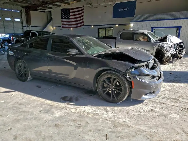2016 DODGE CHARGER SXT  