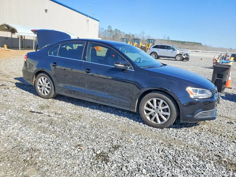 2014 VOLKSWAGEN JETTA SE  