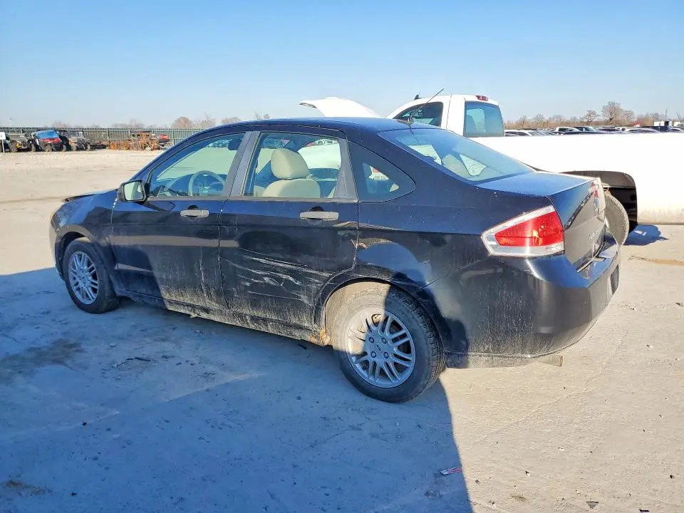 2010 FORD FOCUS SE  