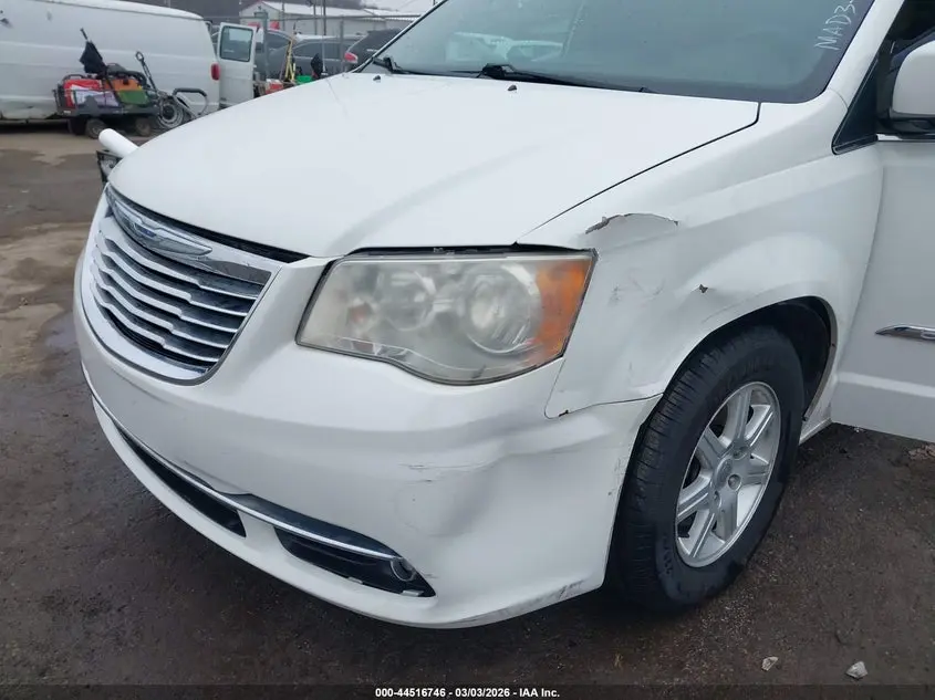 2012 CHRYSLER TOWN & COUNTRY TOURING