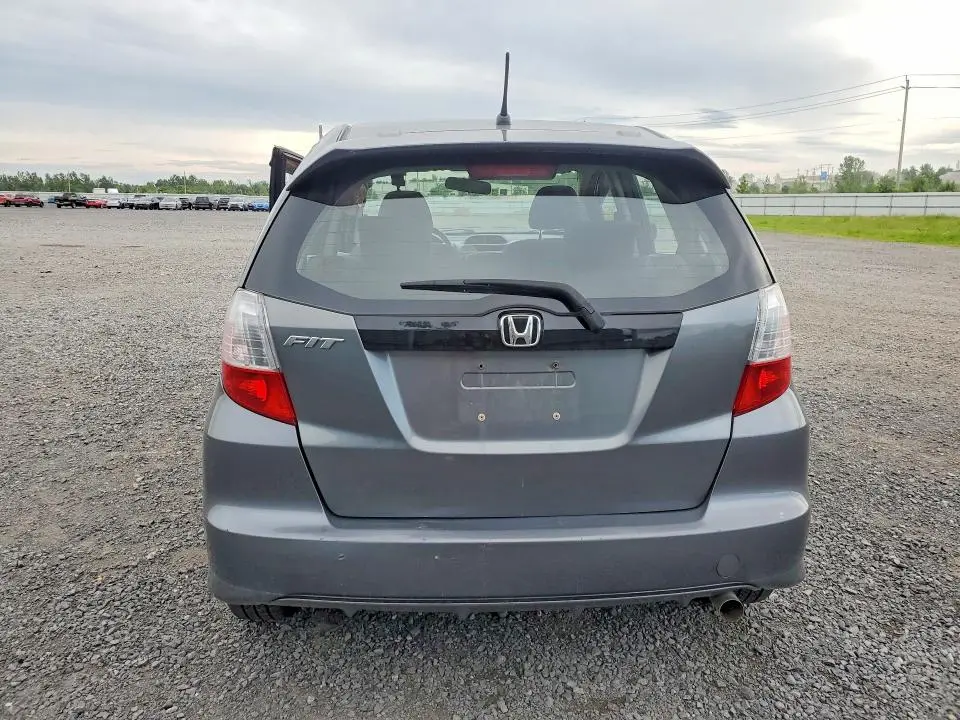 2013 HONDA FIT LX  