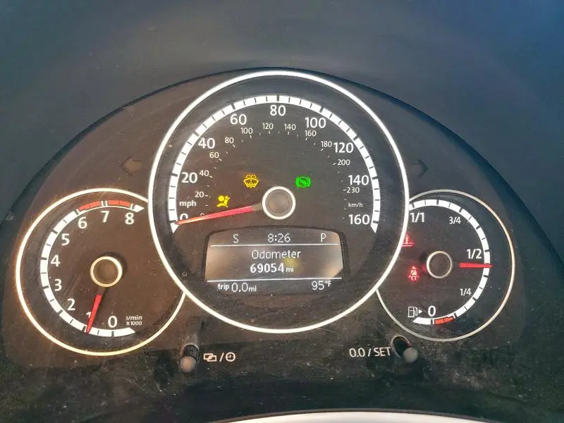 2014 VOLKSWAGEN BEETLE TURBO  