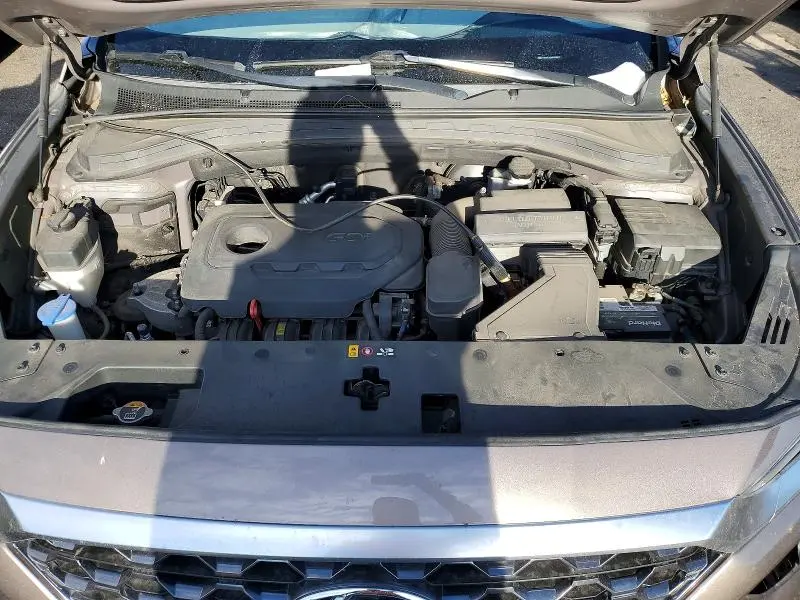 2019 HYUNDAI SANTA FE SE  