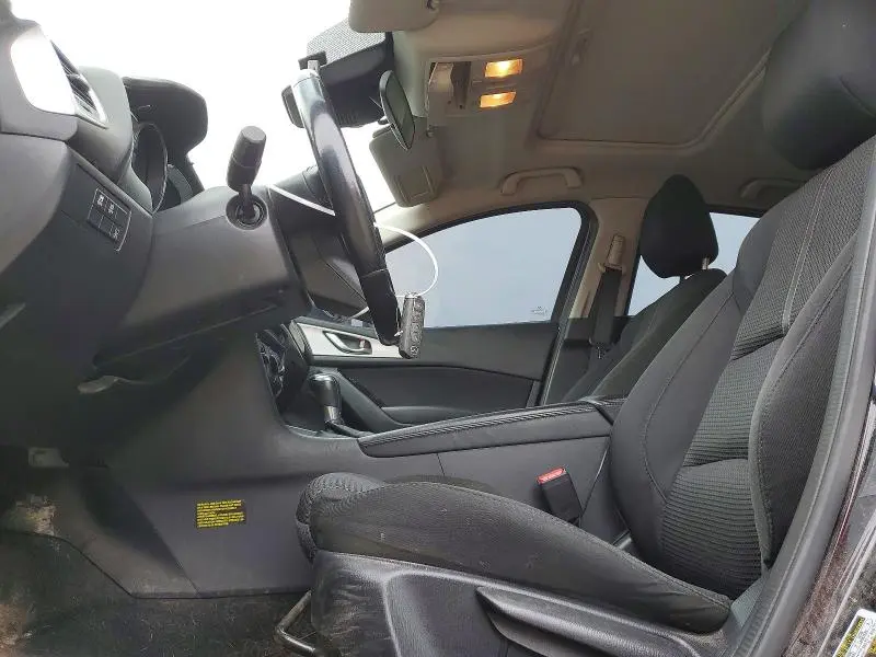 2018 MAZDA 3 GS  