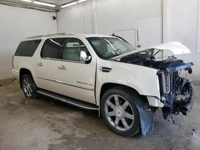 2013 CADILLAC ESCALADE ESV LUXURY  