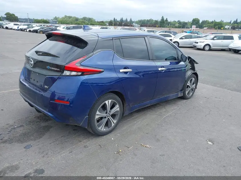 2020 NISSAN LEAF SV 40 KWH