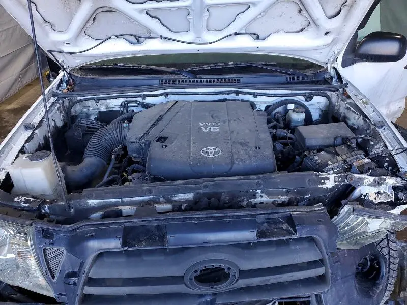 2010 TOYOTA TACOMA V6  