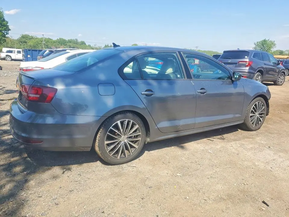 2016 VOLKSWAGEN JETTA SPORT  