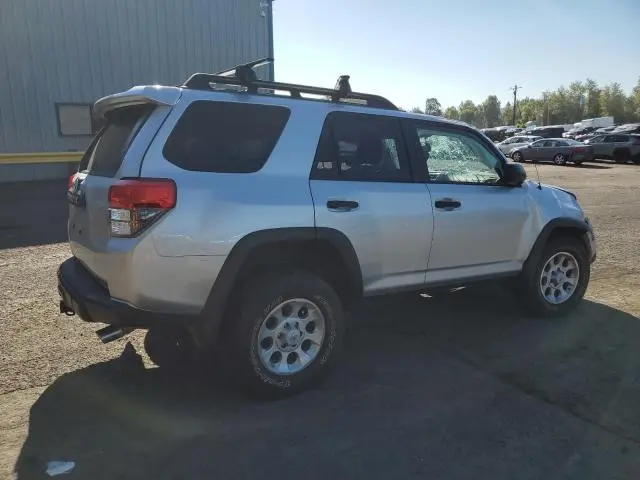 2010 TOYOTA 4RUNNER SR5  