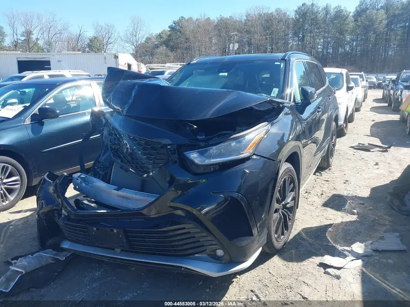 2024 TOYOTA HIGHLANDER XSE