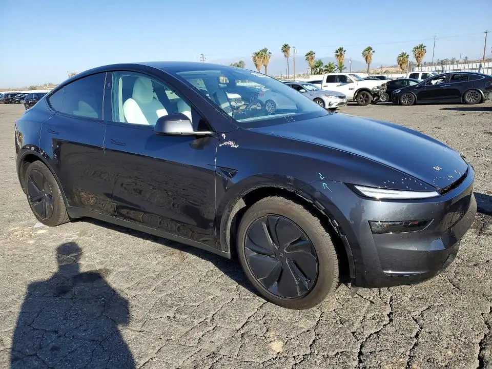2026 TESLA MODEL Y   