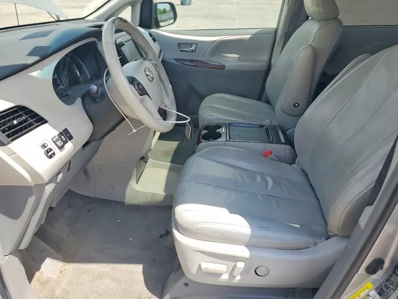 2011 TOYOTA SIENNA XLE 8-PASSENGER  