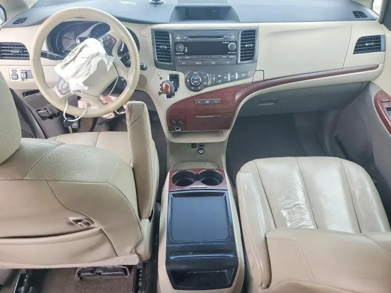 2011 TOYOTA SIENNA XLE 8-PASSENGER  