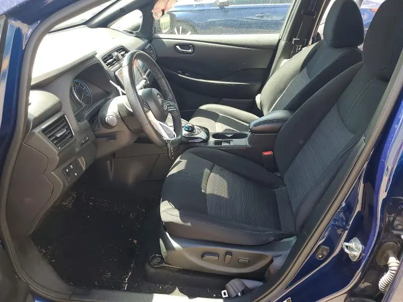 2020 NISSAN LEAF SV PLUS  