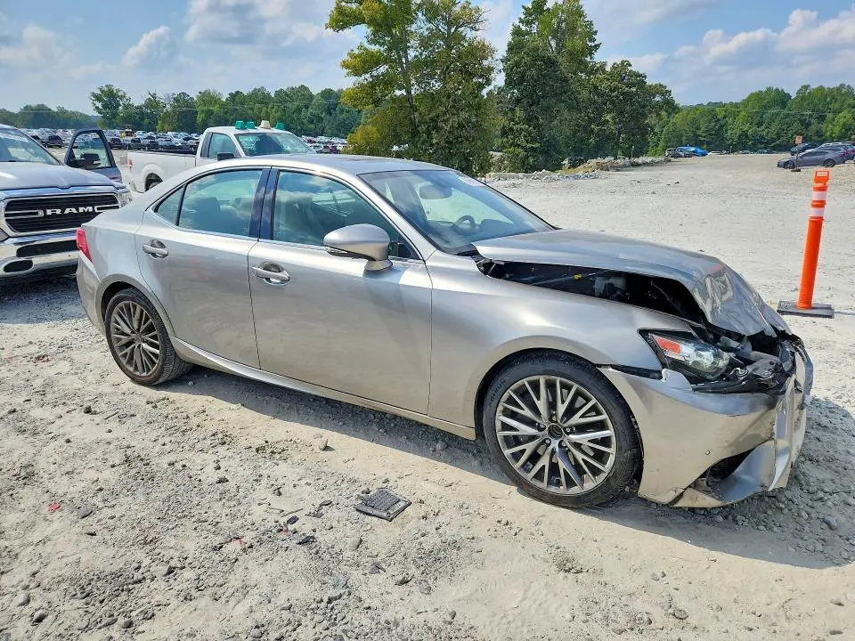 2016 LEXUS IS 200T  