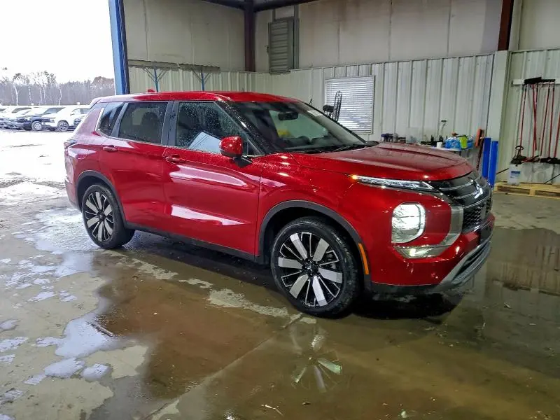 2025 MITSUBISHI OUTLANDER SE  