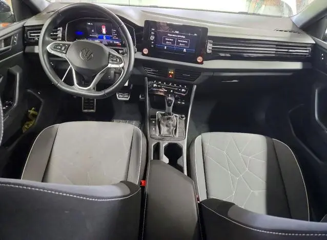 2025 VOLKSWAGEN JETTA SPORT  