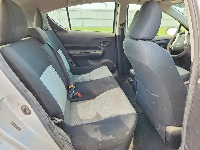 2016 TOYOTA PRIUS C TWO  