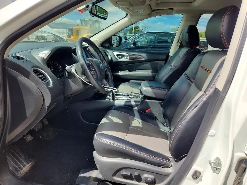 2019 NISSAN PATHFINDER SL  
