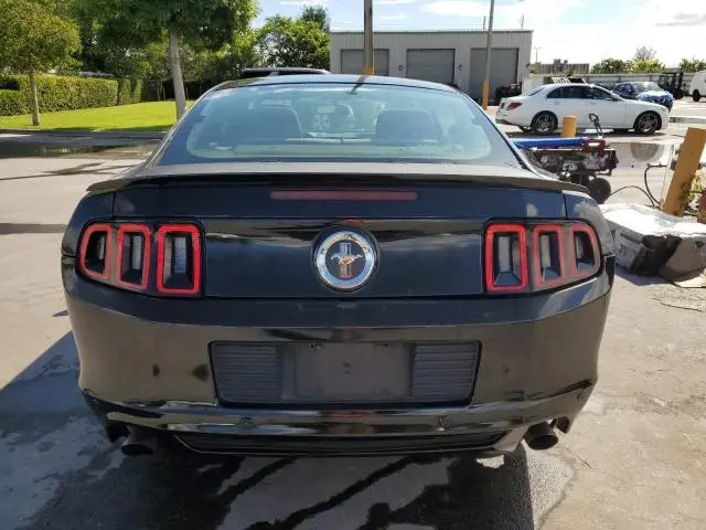 2013 FORD MUSTANG