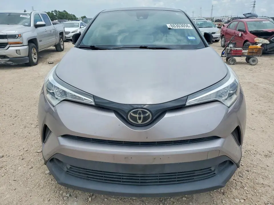 2019 TOYOTA C-HR XLE  