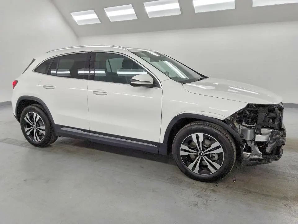 2025 MERCEDES-BENZ GLA 250  