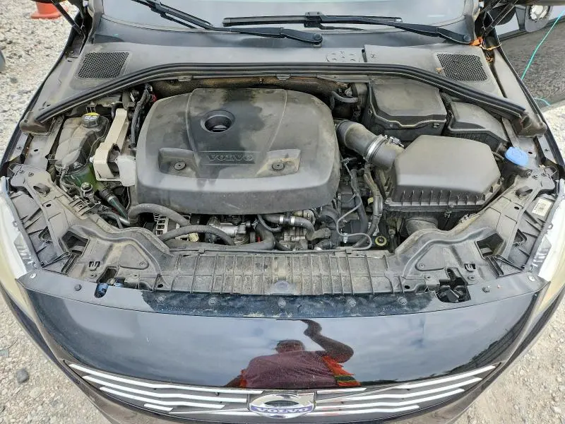 2016 VOLVO S60 PREMIER  