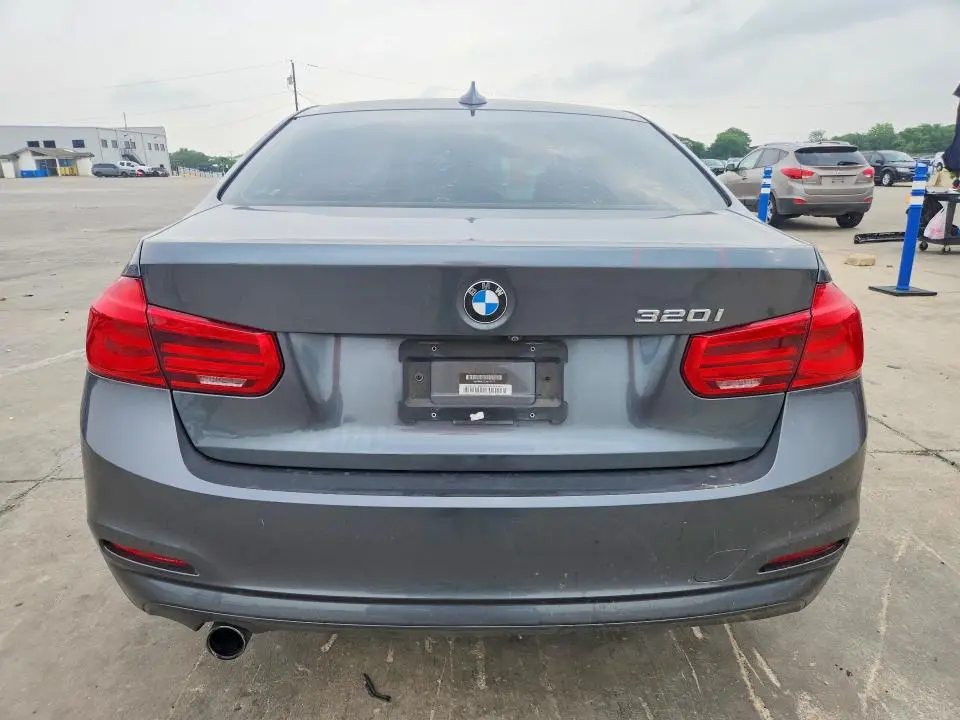 2018 BMW 320 I  