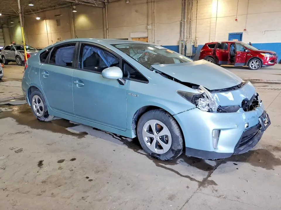 2015 TOYOTA PRIUS TWO  