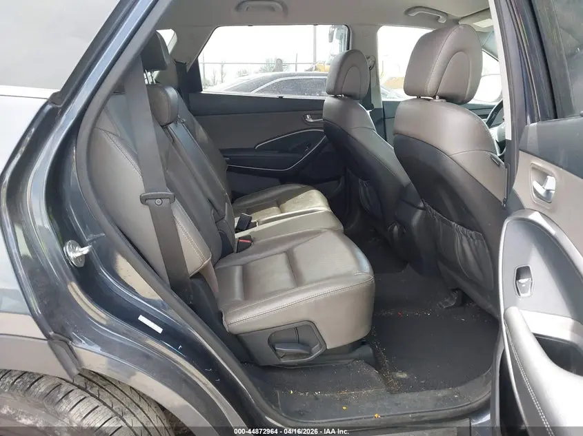 2018 HYUNDAI SANTA FE SE