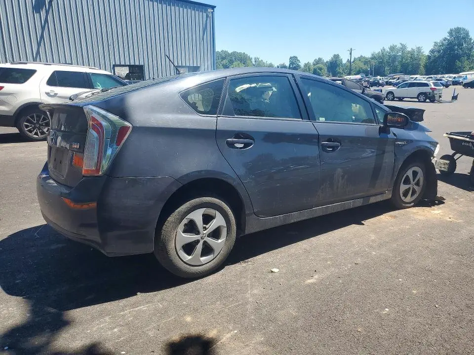 2015 TOYOTA PRIUS TWO  