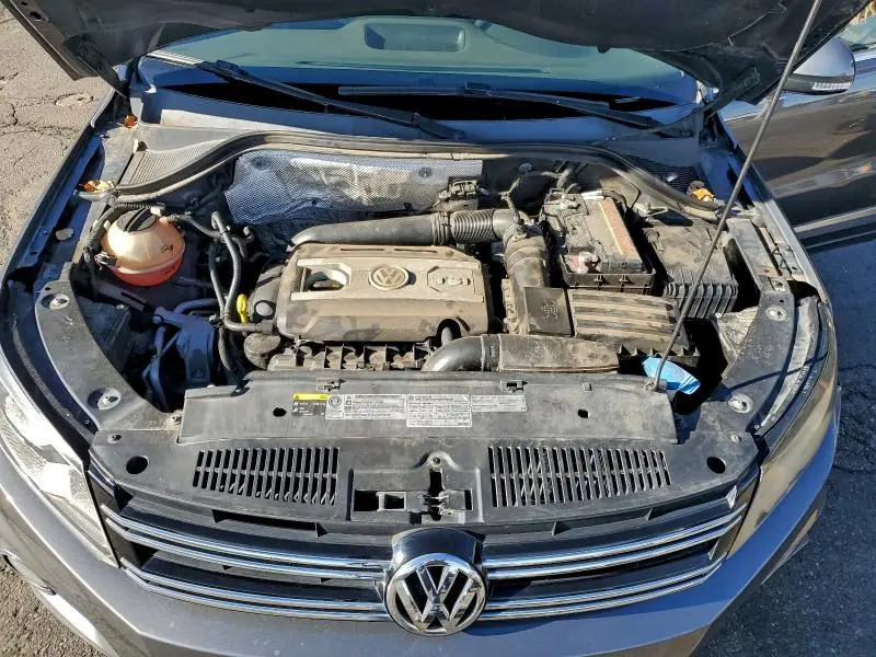 2016 VOLKSWAGEN TIGUAN S  