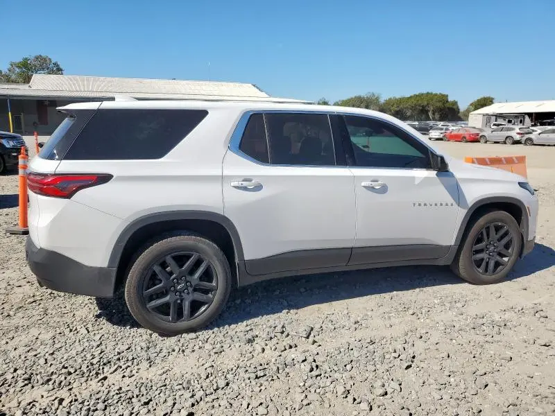 2022 CHEVROLET TRAVERSE LS  