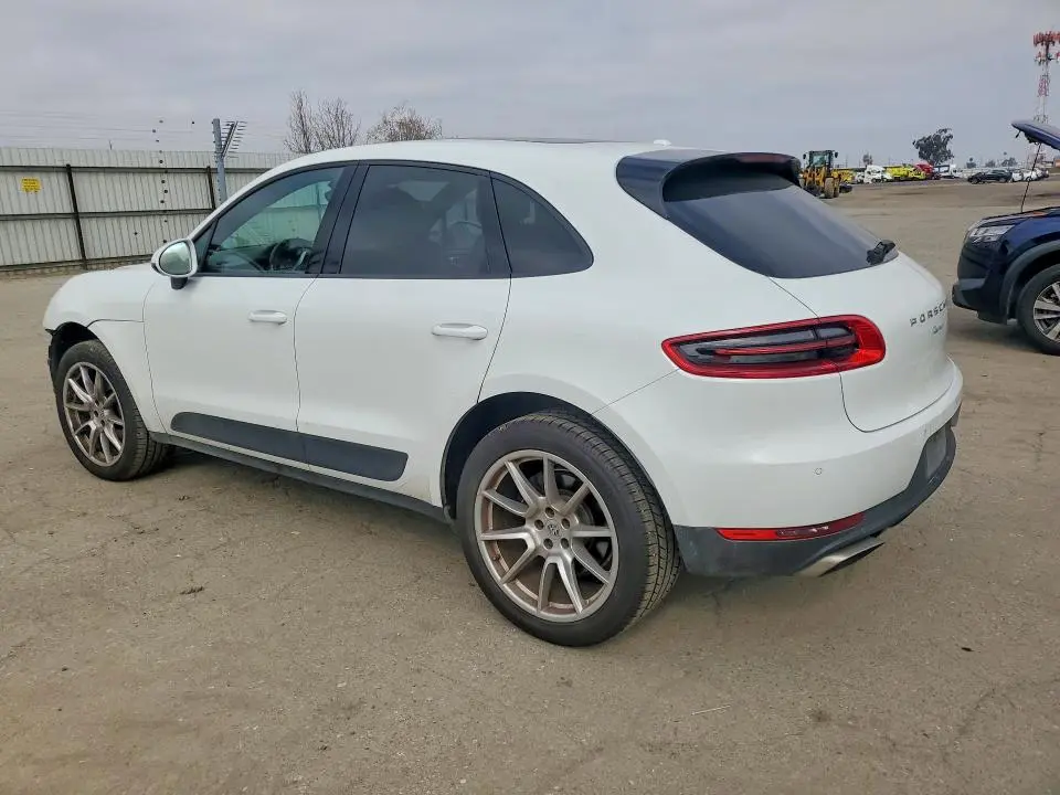 2018 PORSCHE MACAN   