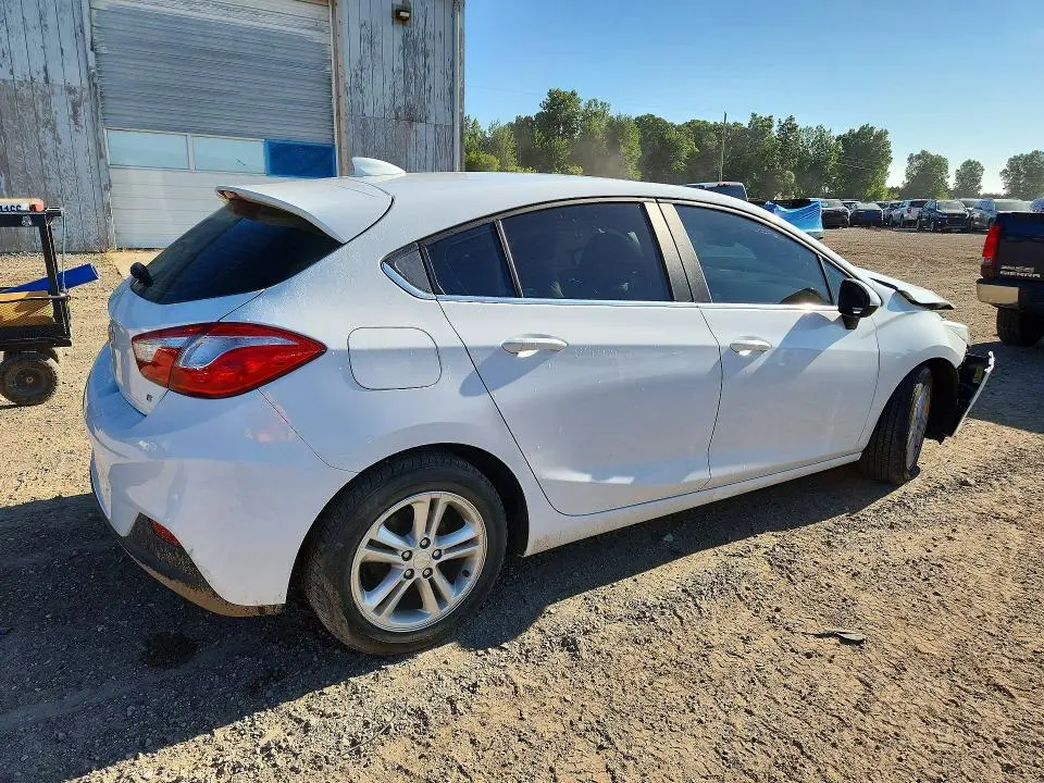 2017 CHEVROLET CRUZE LT  